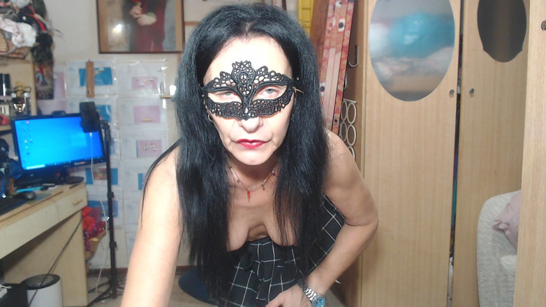 WEBREGINETTA2023: Profesoara Gress îi pune toate pixurile în vagin