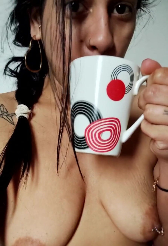 Kylei Ellish: おはよう私のコーヒー愛好家