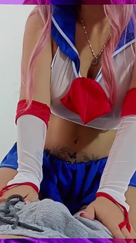 Sınıfımdaki otaku kızının ne kadar lezzetli olduğunu gördüm, üstüne çıktım ve çok beğendi