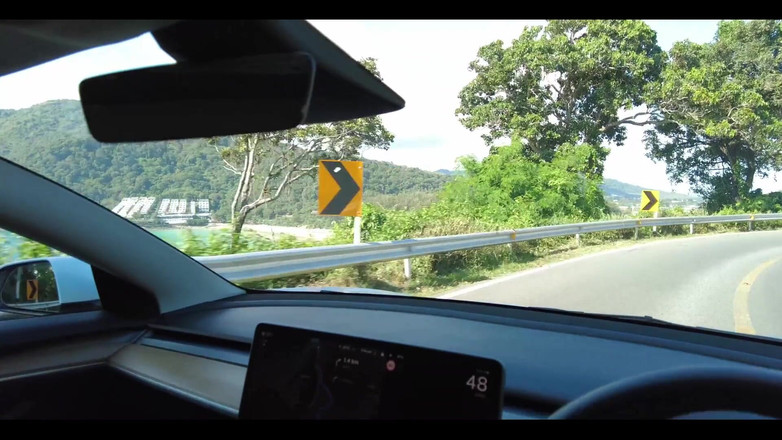 English Psycho: O a trouvé une superbe barbie trans de 18 ans pour...