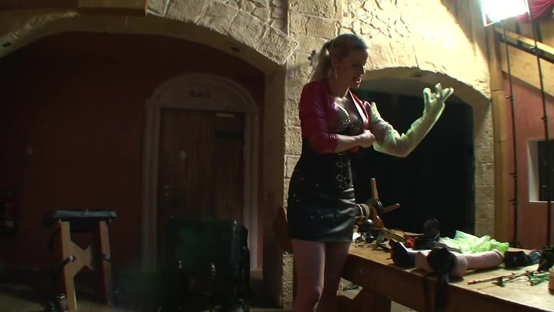 Absolute BDSM films - The original: Neříkej slovo - (kapitola # 02)
