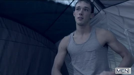 Män- Aj Monroe, Kirk Cummings har en Lil Anal kul på sin campingresa