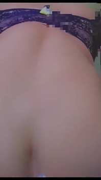 Femboy blanca潮吹直到她用她的假阳具射精