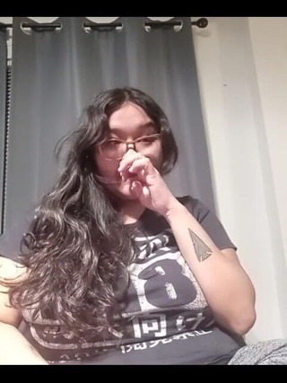DeesDeepThroat: 그냥 베이스를 만지는