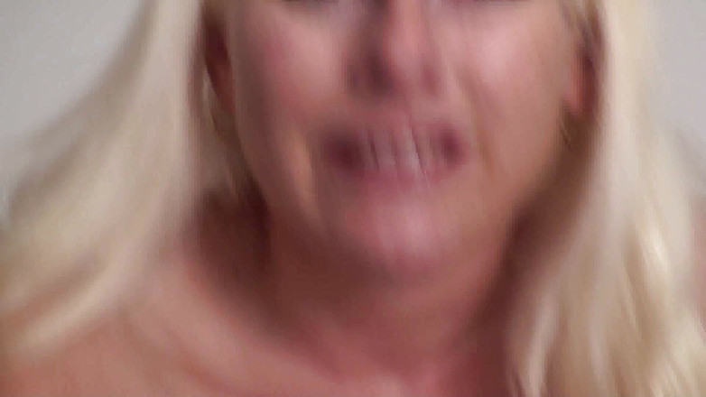 Femdom Austria: Curățarea fetișului Qtip