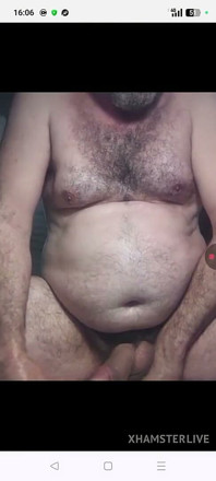 Gordito Madurito Guapo Con Polla Grande Y Gorda Masturbándome Mientras Cabalgo Consolador Enorme Clavado Hasta El Fondo