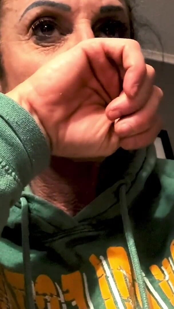 Kandylegsxxx: Sneezed and Confusedkandys Stuffy Sneeze and Belly Rumbles