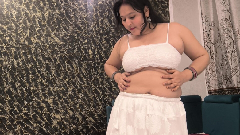 Puja555: चूत में ऊँगली करना