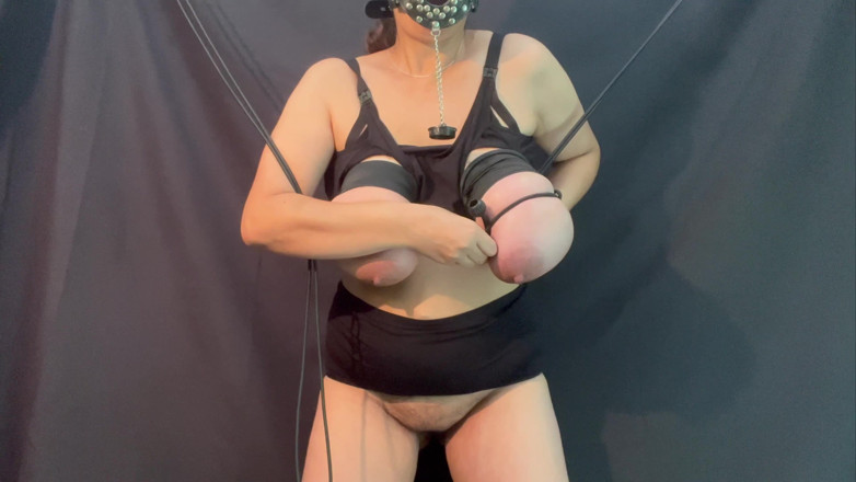 VeeVee Vixen: Bröst bundna solo 4k