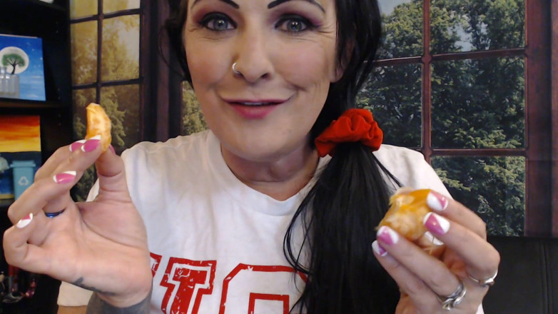 Abby Anna: Fast food worker shrinking eating you