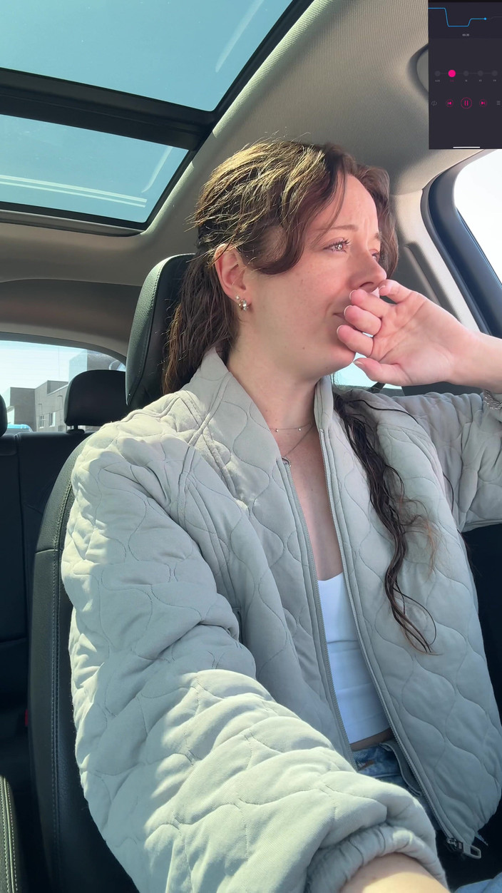 Nadia Foxx: Tim Hortons lái xe qua cực khoái!