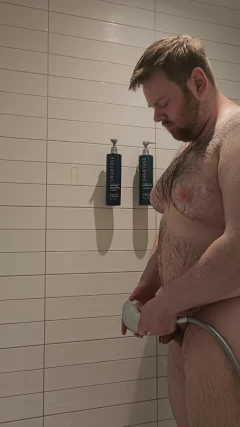 Chub Showers in Hotel