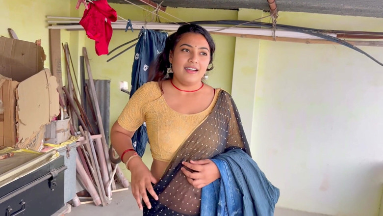 Hotty_ragini: Eu fui para a casa de bhabhi durante as férias...