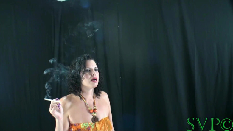 Big tit MILF'S GILF'S and girls: La miLF sexy panterona viene scopata dal figliastro