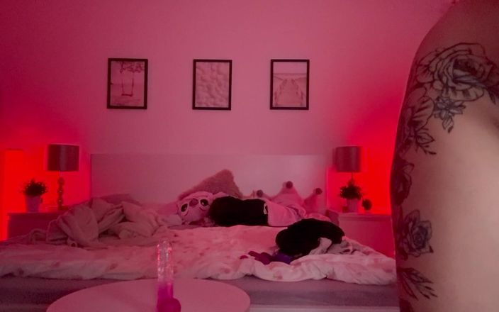 sexyjanahot: Tak nadržená spokojená konečně moje nadržená je poražena