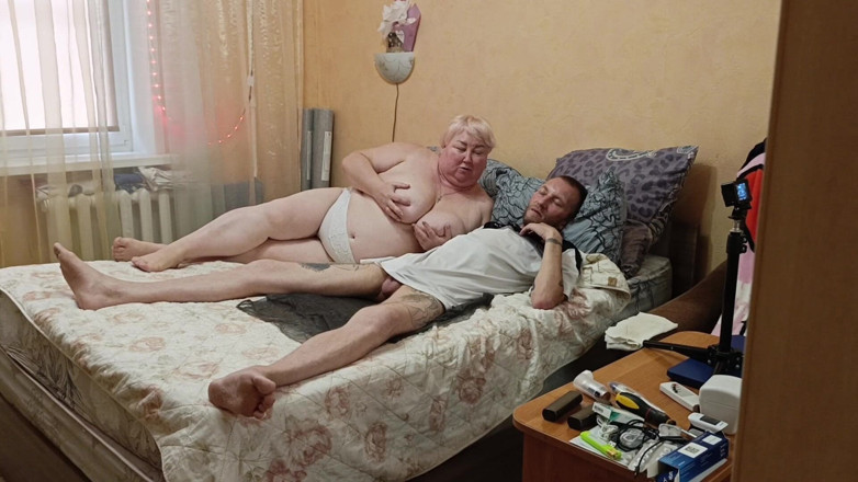 Zona901: Macecha dává kouření s polykáním spermatu