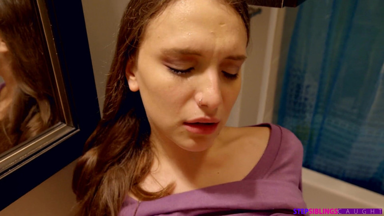 StepSiblings Caught: Demi-frère pervers - S8 : E10