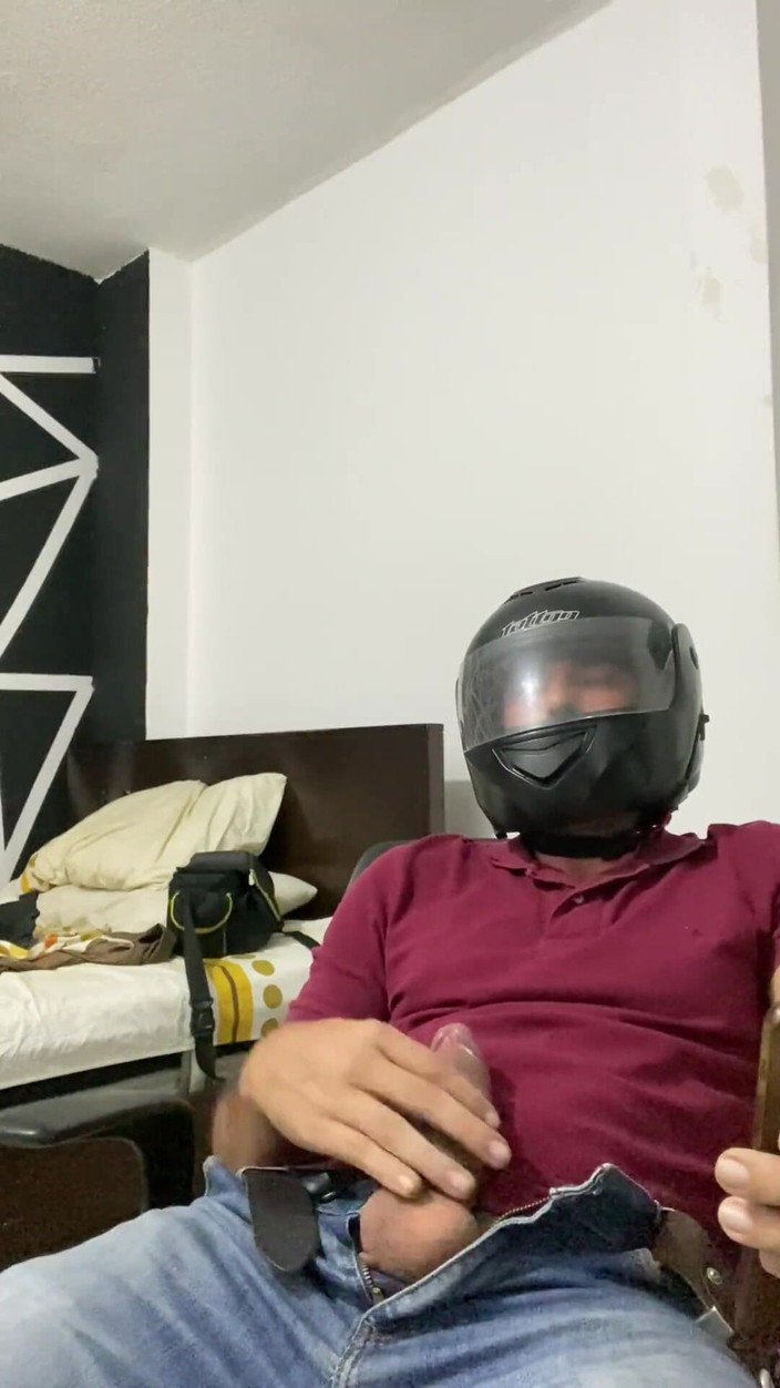 Latin mature king: Месенджер мастурбує на мої фотографії, частина 1