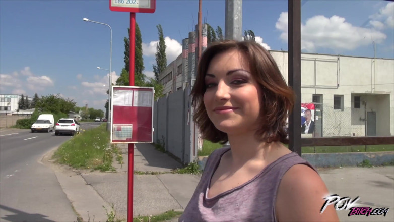 Czech Pornzone: Oferta pracy na świeżym powietrzu - Alexis Cherry