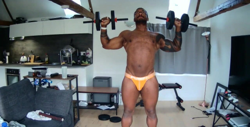 Amadeus: 直播开始 2020/11/16 09：51 am 家庭锻炼 又大又饥渴