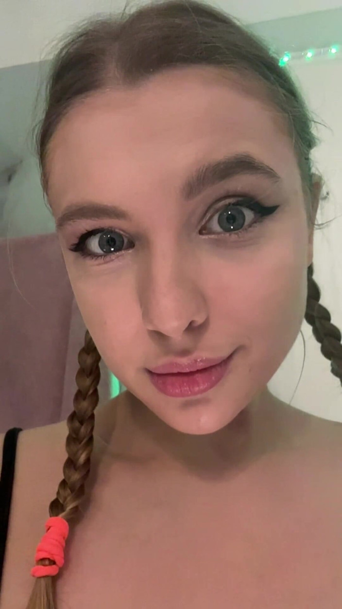 JuiceLussie: Pretty Face