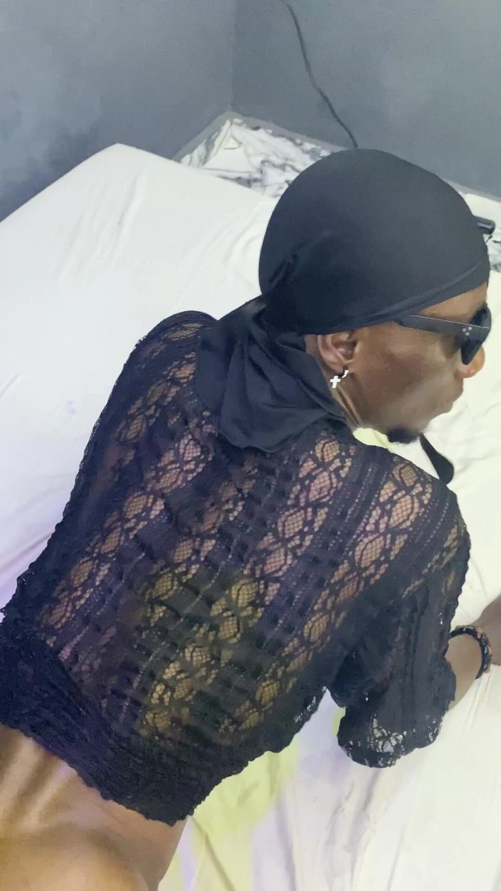 JoelG1: Сахарный паренек так хорошо вкапывал мою дырку