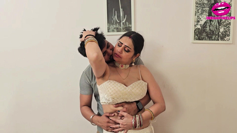 Indianpinklips: Горячую красивую индийскую жену трахнули с Dever