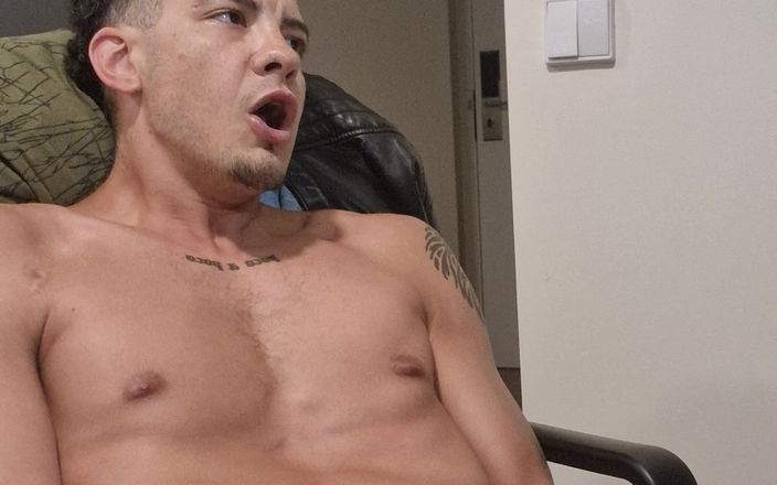 Fitguywithbigdick: Ejaculare dură 13