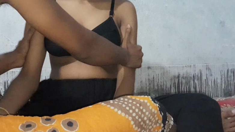 Ayenbdsexvideo00671: Aku ngentot memek sempit adik tiriku sampai crot di dalam