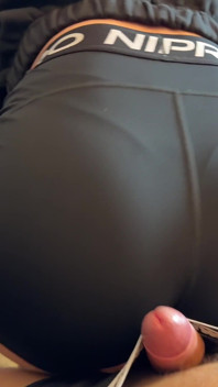 Trockenes Ficken in Nike Pro Shorts Vor Tiefem Muschi-fick
