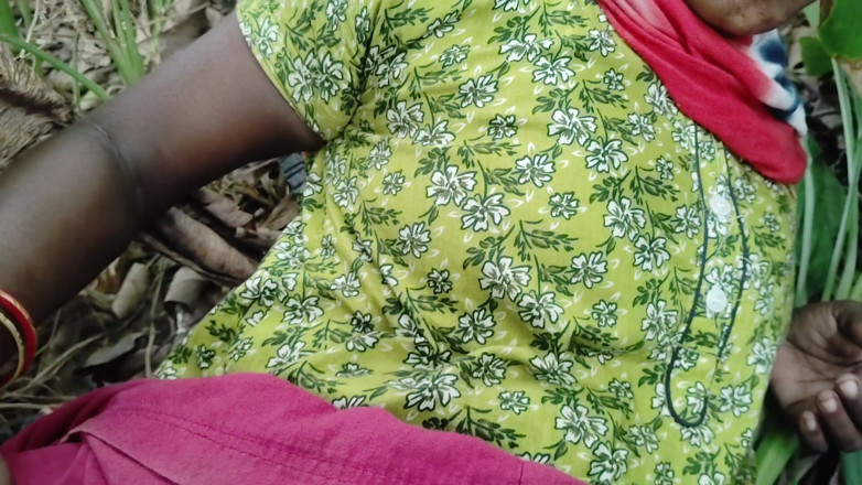 Sania: Sex Video of My Wife in the Field, Shot in...