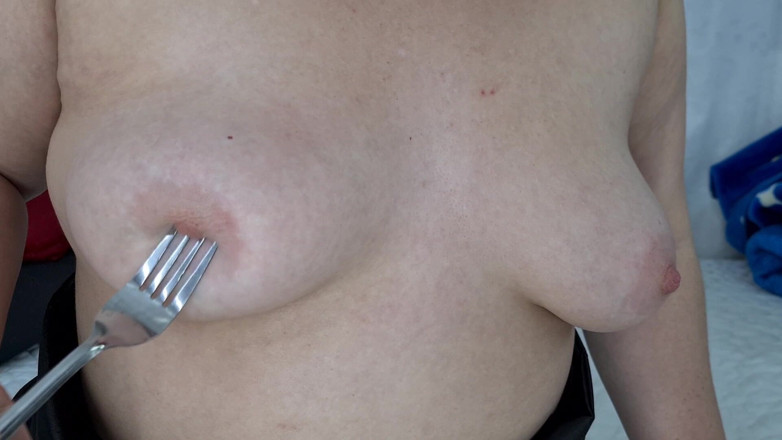 Alice H: Nipple Play