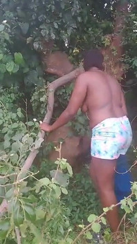 She Wanted to Fuck Me so I Took Her to Hand Uncompleted Building We Now Went to the Bush and Fuck