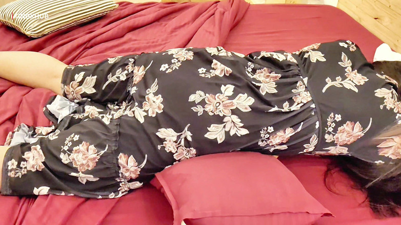 KingXhub: Indická nevlastní sestra a nevlastní bratr