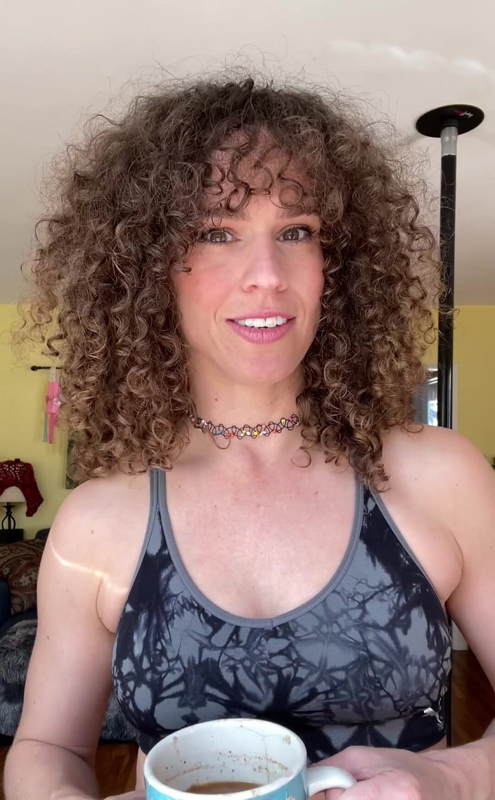 VibeWithMommy: Saya ditanya apakah pengalaman dubur pertama saya! Nah, Anda Ada!...