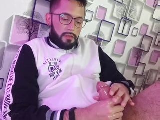 Camilo Brown: Massaging my cock with oil until I shoot a nice...