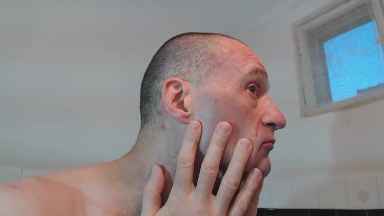 TIVADAR 73: Tivadar 73 shaving 2.