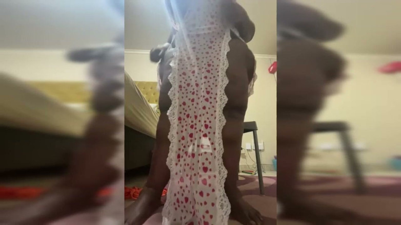 Legendary Booty Overdose: khoobsoorat vishaalkaay chodne laayak mammi striptiz