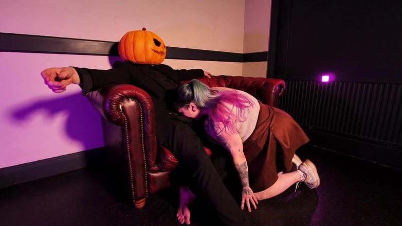 Bambi_beauty1: Jack'o'lantern sakso