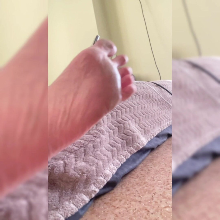 VikkiGeorgia: Dirty Feet