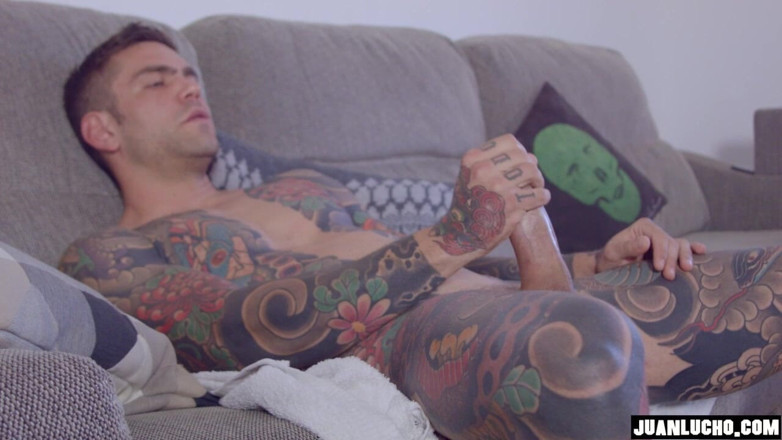 Juan Lucho Gay: shovar men