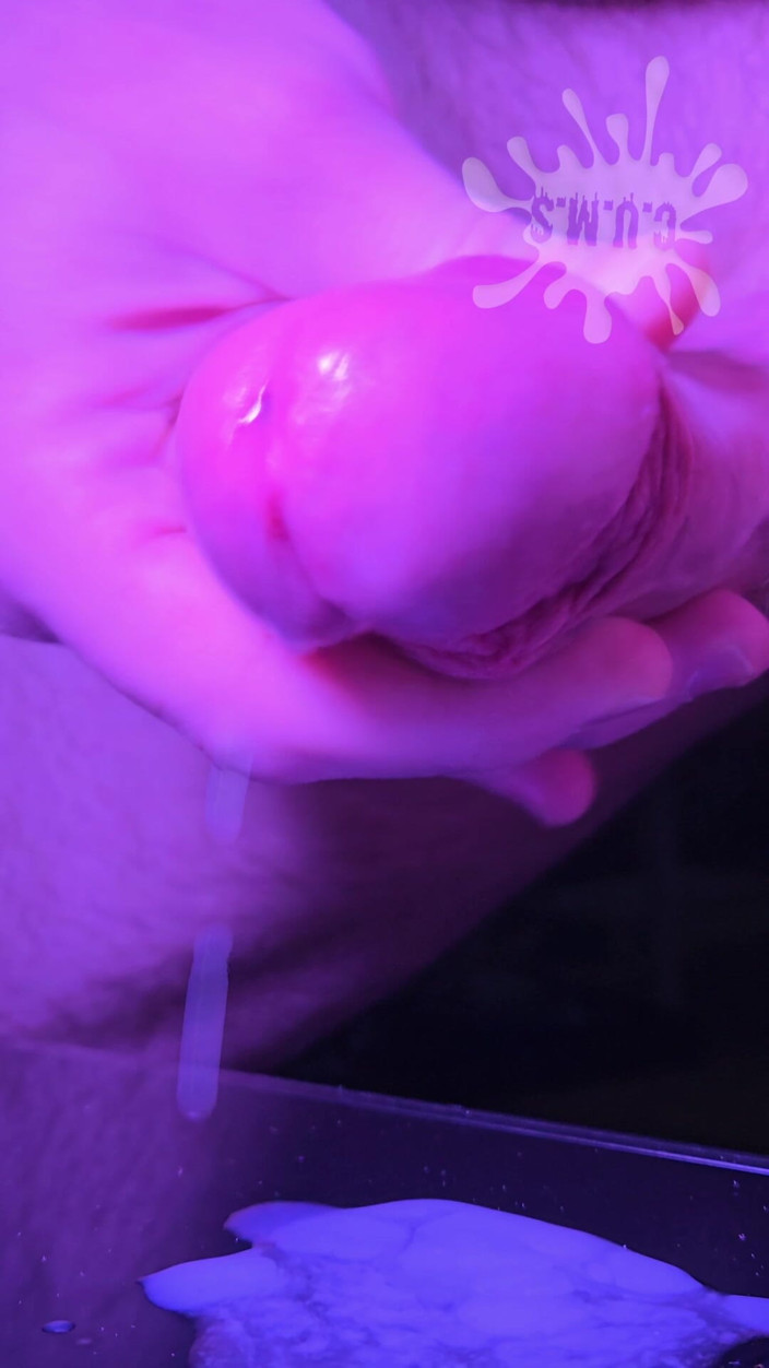 Cum Juggler: C.u.m.s Cumshot Filming Fails!