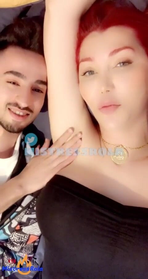 Mistressrola: Lamber minhas axilas e fodê-la