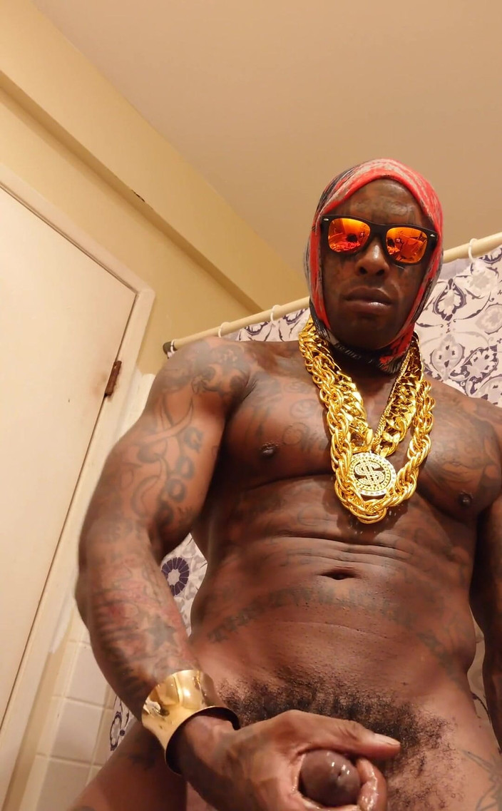 Hallelujah Johnson: Mângâind o pulă uriașă păroasă și ejaculare, te voi vedea pe...