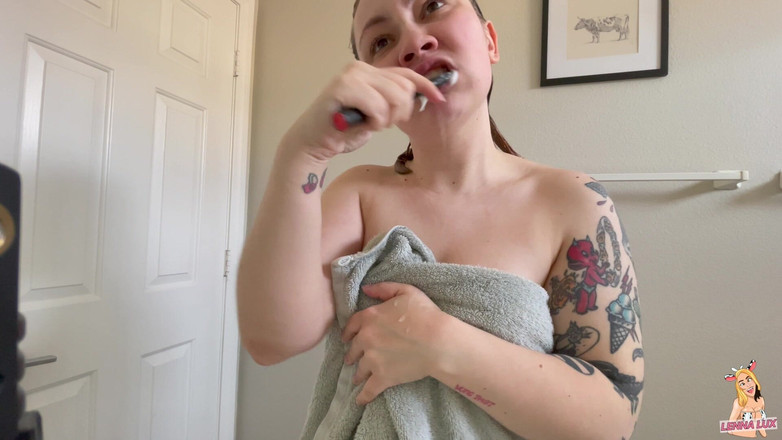 Lenna Lux: Snot raketer efter tandborstning