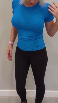 Black Yoga Pants & Blue Compression Shirt Try on