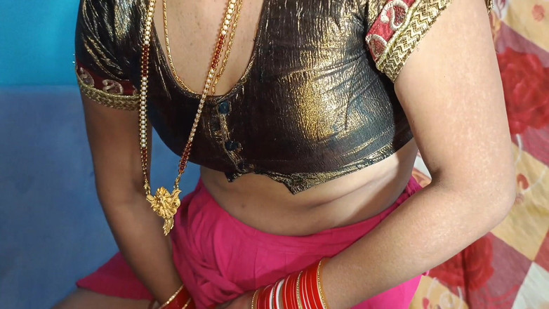 Lalita Singh: Knullad medan du klär dig