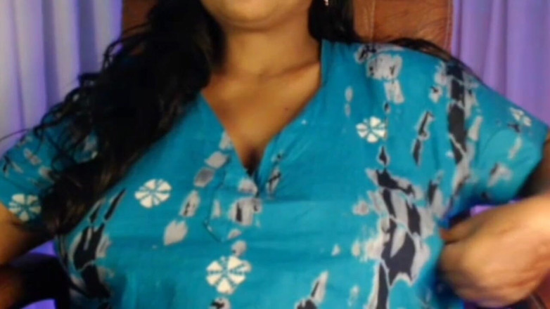 HotGirl21: Mamă Însărcinată Se Fute Cu Degetul În Pizda Roz Și Ejaculează.