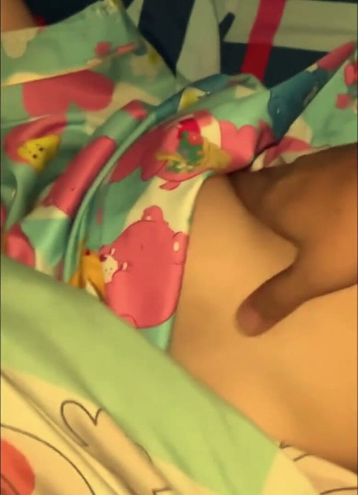 Desi college love: 德西嫂子和男友做爱