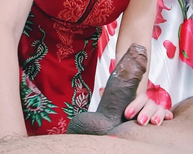 Horny Wife Pleasures Her Men (Bolly Karma)